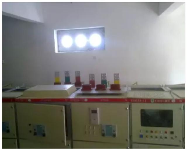 高壓開關(guān)柜安裝過程及注意事項詳細(xì)說明，有插圖，非常實用！