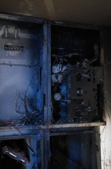 高壓開(kāi)關(guān)柜當(dāng)你長(zhǎng)時(shí)間處于潮濕環(huán)境中會(huì)發(fā)生什么？