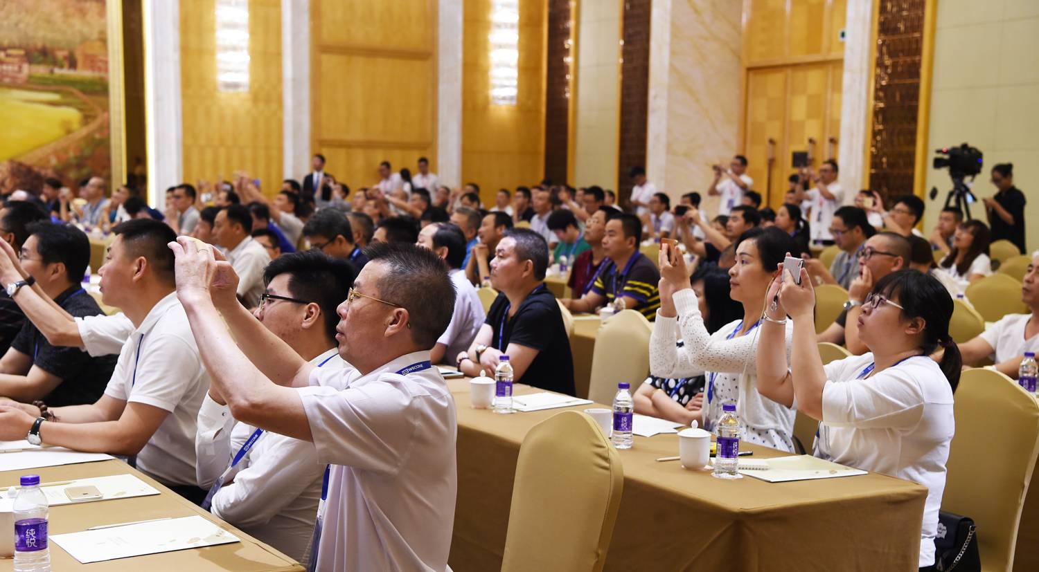 Aikko低電壓開關(guān)柜全國(guó)會(huì)議成功結(jié)束