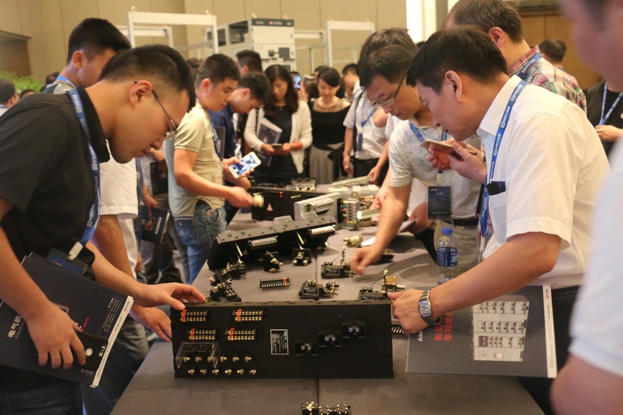 Aikko低電壓開關(guān)柜全國(guó)會(huì)議成功結(jié)束