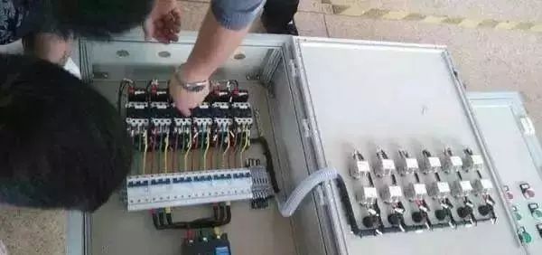 配電箱內(nèi)部結(jié)構(gòu)詳細分析，誰看誰懂，學(xué)不求人！