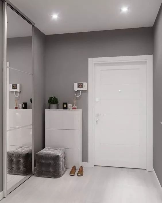 你家人的配電箱隱藏得好嗎？新房子的裝飾看起來很漂亮，因為做得很好。