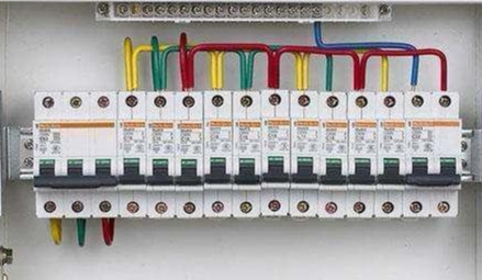 配電箱開關(guān)的并聯(lián)方法是什么？讀完之后，我學(xué)到了很多。讓我們趕快把它收起來。